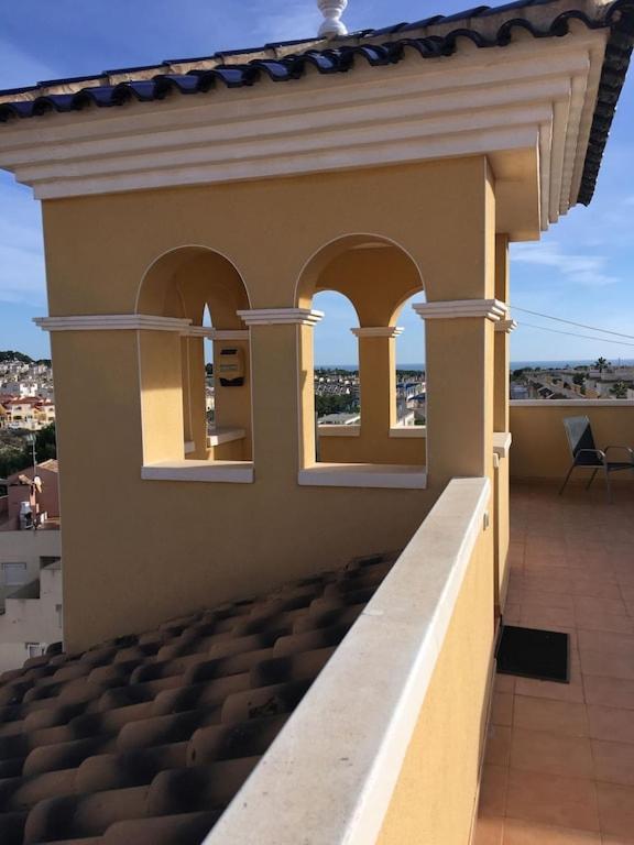 Top Floor Spacious Apartment With Roof Terrace 알리칸테 외부 사진