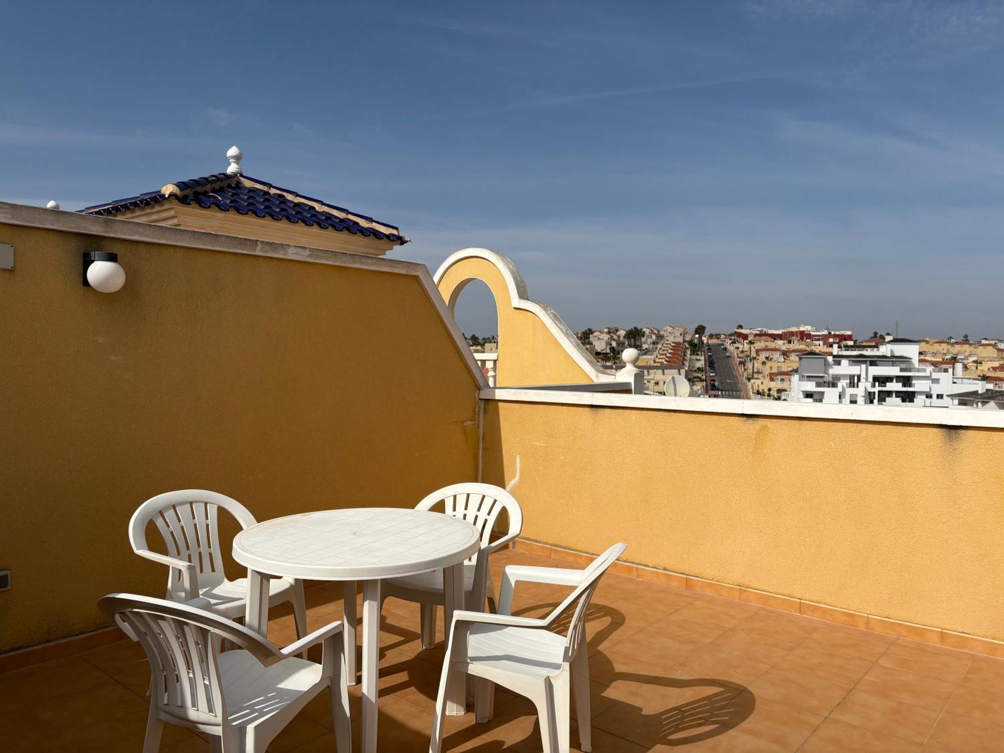 Top Floor Spacious Apartment With Roof Terrace 알리칸테 외부 사진